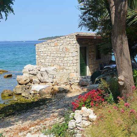 Studio Apartman Kata Prvic Sepurine Buitenkant foto